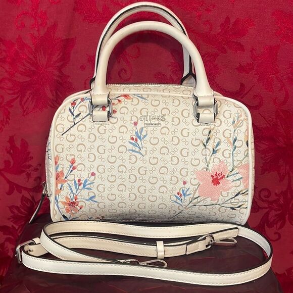 Guess Los Angeles Floral Handbag‎ with Shoulder Strap - Picture 1 of 13